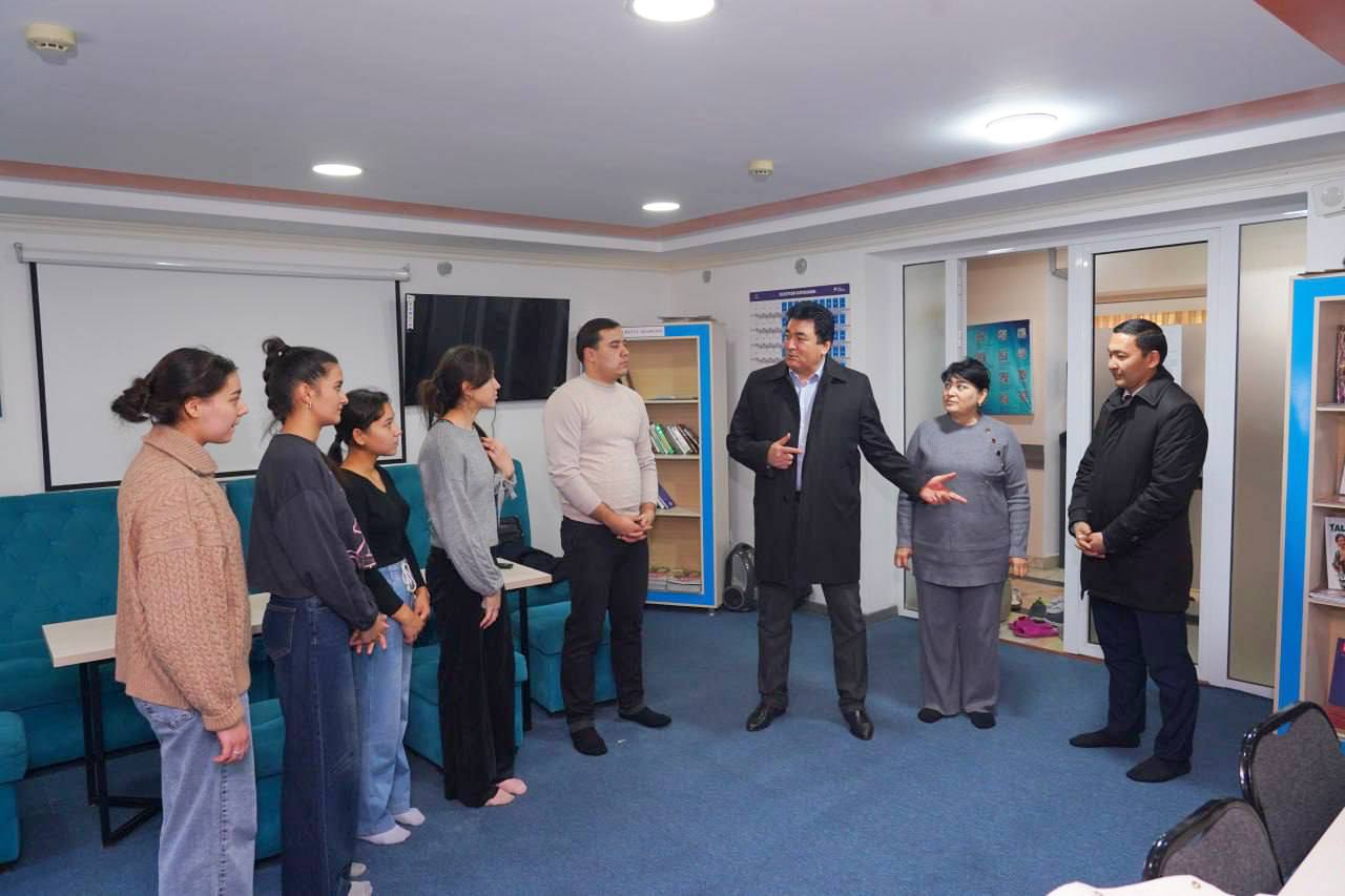 U uni hojatxonada soradi